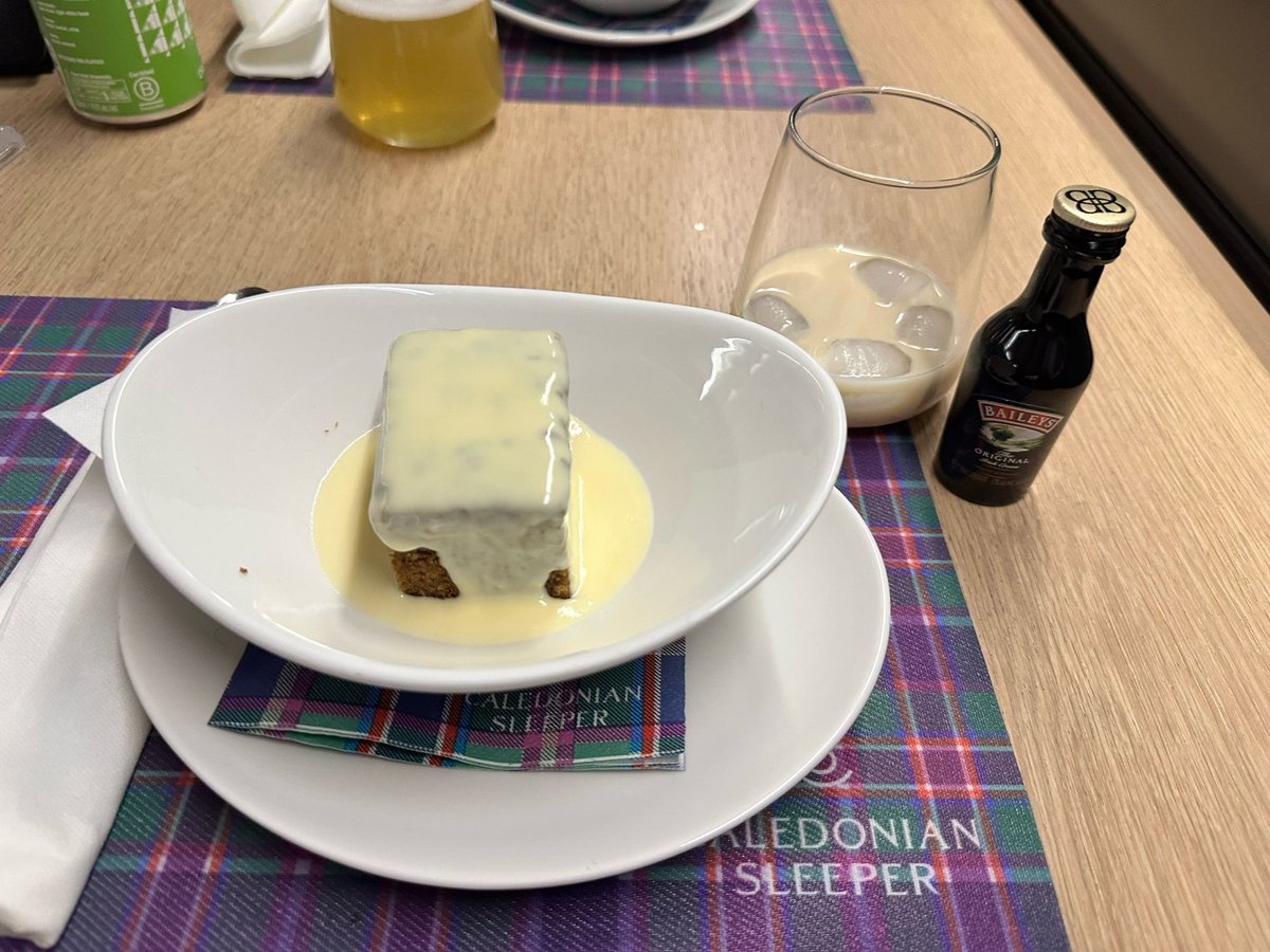 paul_winginit's tweet photo. Cheers! Topping off a civilised meal in the Caledonian Sleeper Club car with a dram of Tomatin 12yo ๐ฅ โฆ the perfect nightcap.
#lastscratch https://t.co/QNKwobS2xj