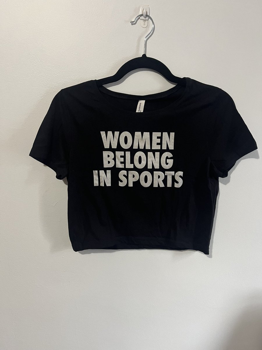 fran_cescaa's tweet image. BASEBALL TWITTER‼️ 

Anyone want some basically new size medium shirts? 
- Yankee stadium I love baseball tee
- nasty Nestor 
- women in sports crop 

Only asking for shipping 

#YankeesTwitter