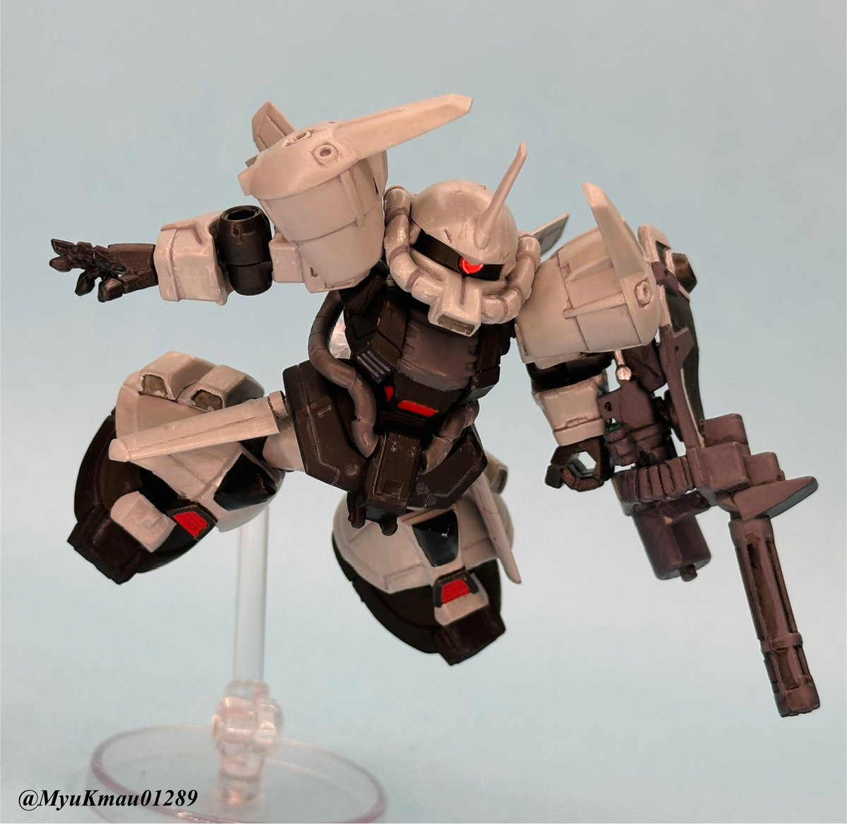 グフ・フライトタイプを少し修正 塗り忘れていたところを部分塗装