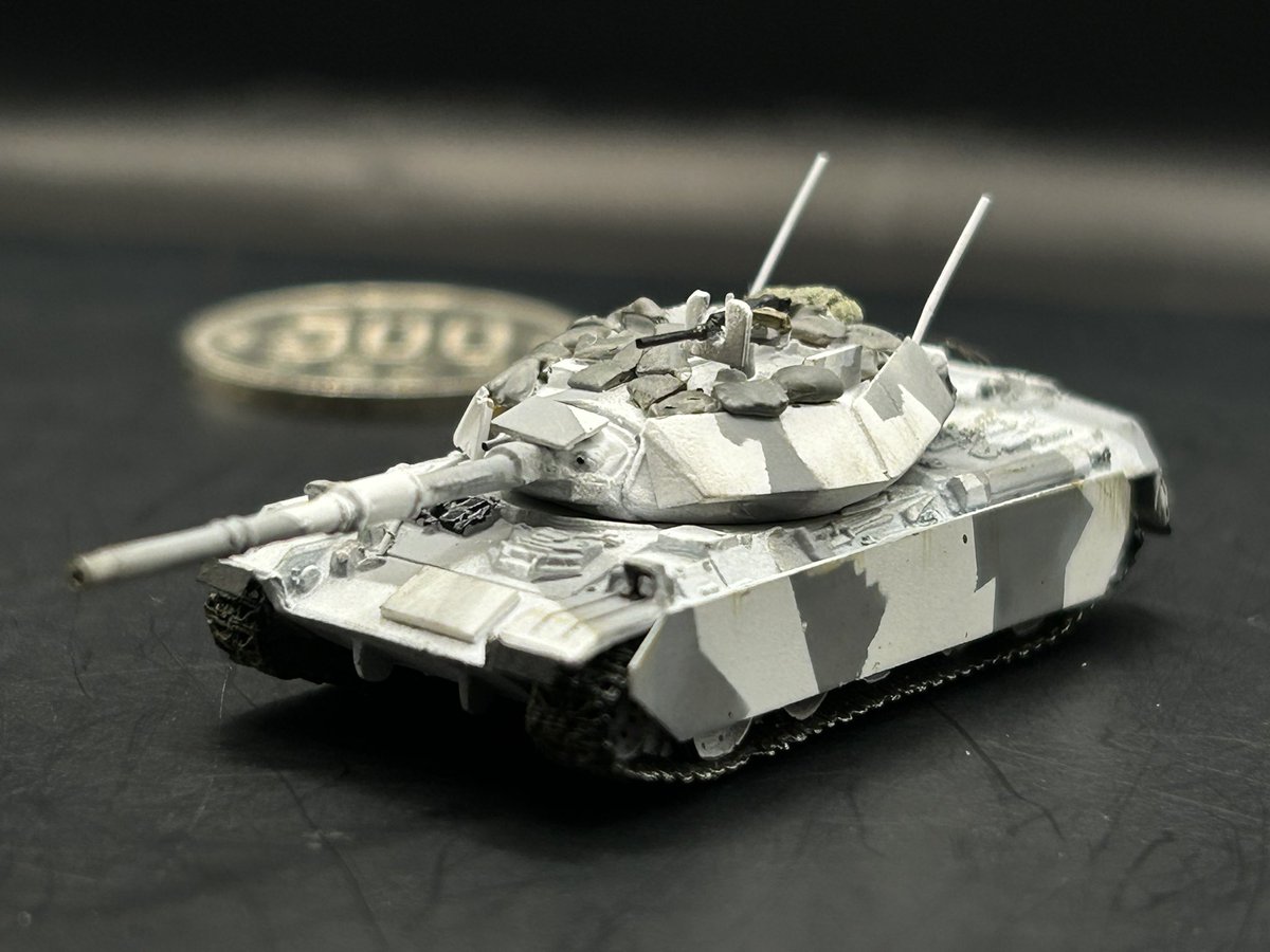 すごいな。 とりあえずドーザ付き都市型迷彩仕様（本物）