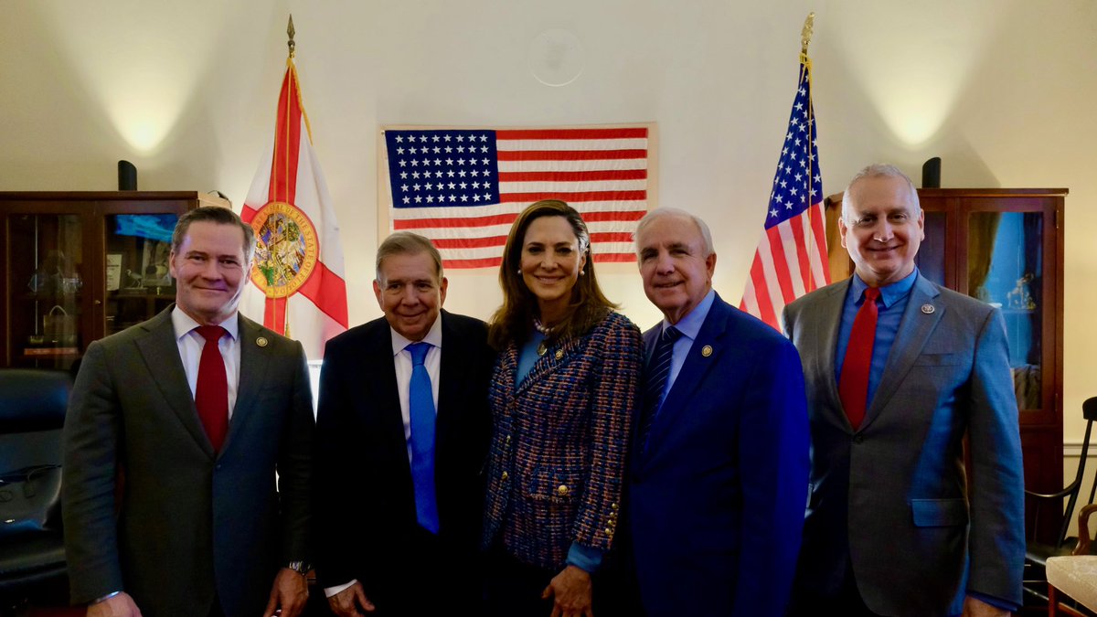 Today, I had the enormous pleasure of welcoming the legitimate President-elect of Venezuela, <a href="/EdmundoGU/">Edmundo González</a>!

With the election of President Trump, the dictator Maduro is clearly terrified of losing power.

From the US Congress, my colleagues and I have his back! 🇺🇸🇻🇪