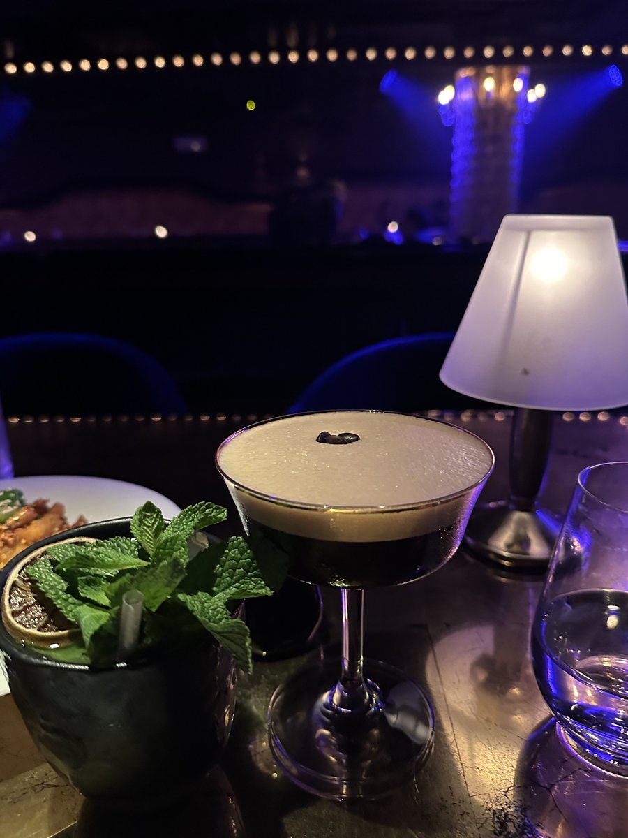 Cheers all! 

Hope your 2025 is going well….

Raising my glass to your success in 2025!