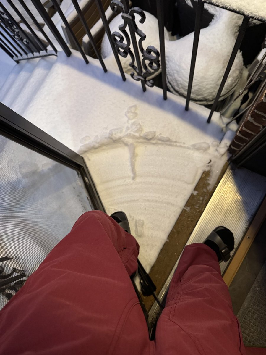 karmarant3's tweet photo. Damn, I’ll need boots https://t.co/TLeSdjvq0Z