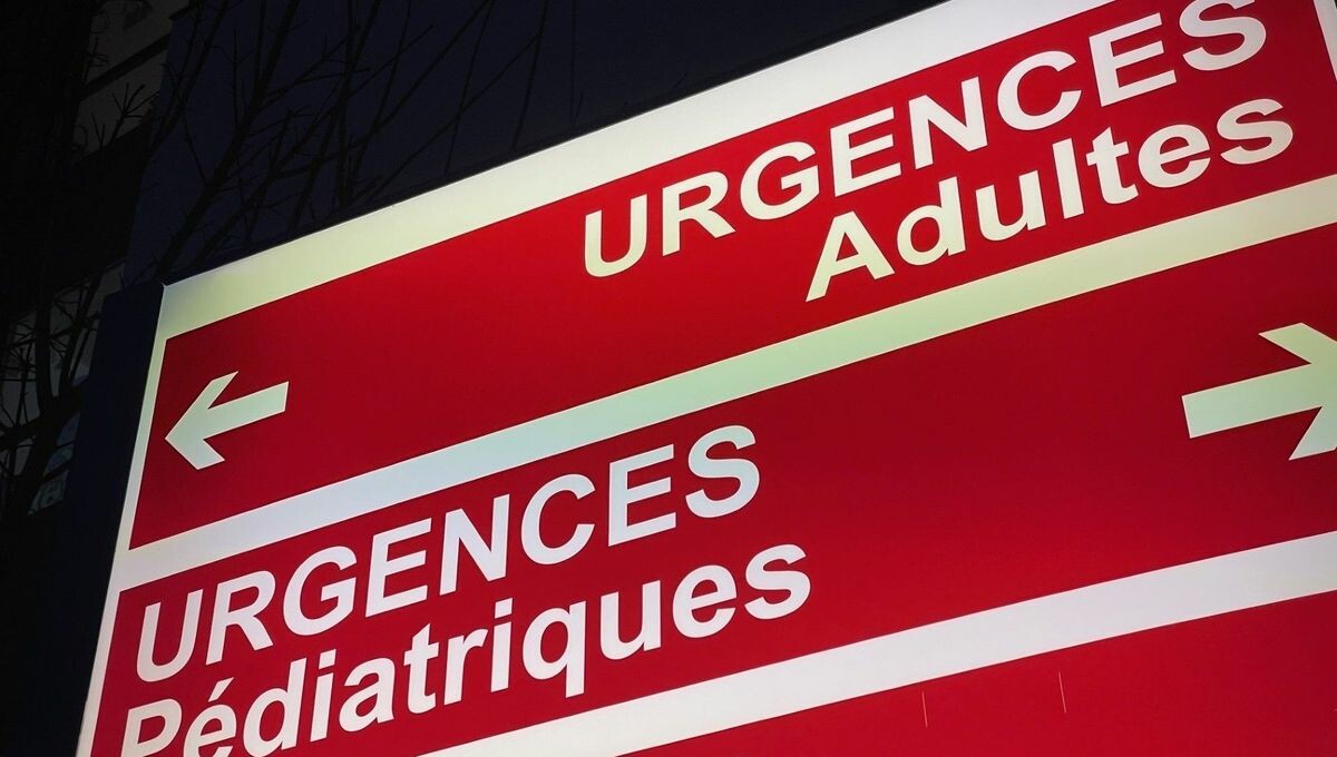 ici_auxerre's tweet photo. "C'est l'apocalypse" : à l'hôpital d'Auxerre, la grippe submerge les services
➡️ https://t.co/cOjaAWotER https://t.co/ch64rykM8i