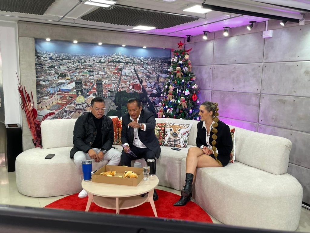 Víctor León tweet media