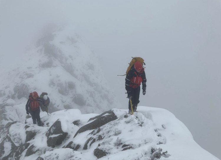 arranMRT's tweet photo. Team Exercise. In wintry conditions the team explored Stacach ridge to Goatfell, and the ridge from Cioch na h'Oighe. #ThinkWINTER 

https://t.co/MGH6zXKnZy

#Volunteers #ScottishMR #Arran #IsleofArran #VolunteeringToSaveLives #StJohnScotland #policescotland https://t.co/7kMLcOyYO8