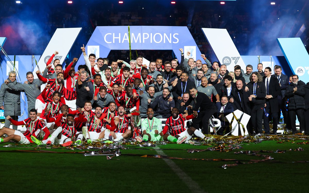 IsmaelBennacer's tweet photo. 𝗦𝗨𝗣𝗘𝗥𝗖𝗔𝗠𝗣𝗜𝗢𝗡𝗜 🏆

Il Milan è rosso e nero, la Supercoppa è rossa e nera. ❤️🖤 https://t.co/5bhQaakcTK