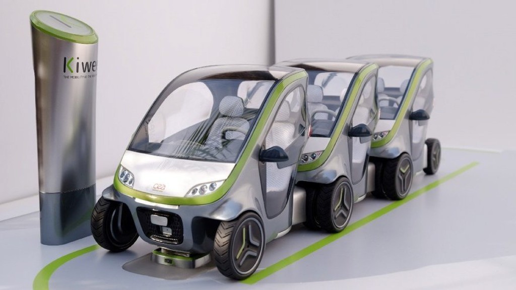 core77's tweet photo. #MicroEVs That Link, Like an ESG Centipede π
French startup Metacar #Mobility Systems has developed a compact EV called Kiwee. Intended for car-sharing services in urban centers, the micro-vehicle can link to its brethren.
Read the full story on Core77: https://t.co/kNGlFHkddj https://t.co/h8dti8RecV