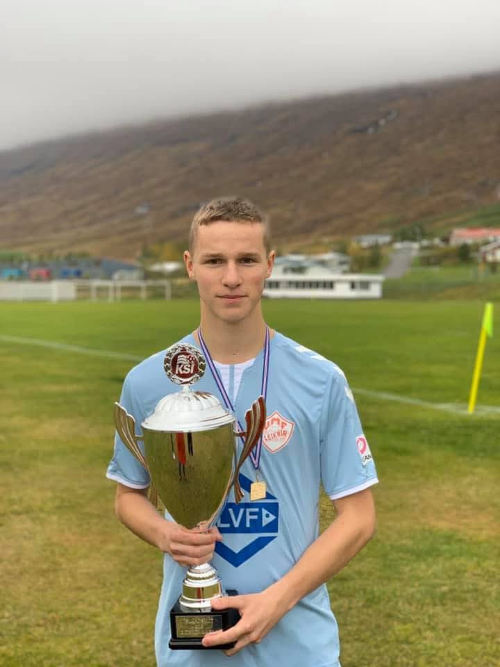 Leiknirfask's tweet photo. Minningin lifir um þennan mæta Leiknismann, Jón Braga Magnússon❤️Leiknishjartað eins stórt og það gerist❤️ #JB6 https://t.co/suKl91lSqp