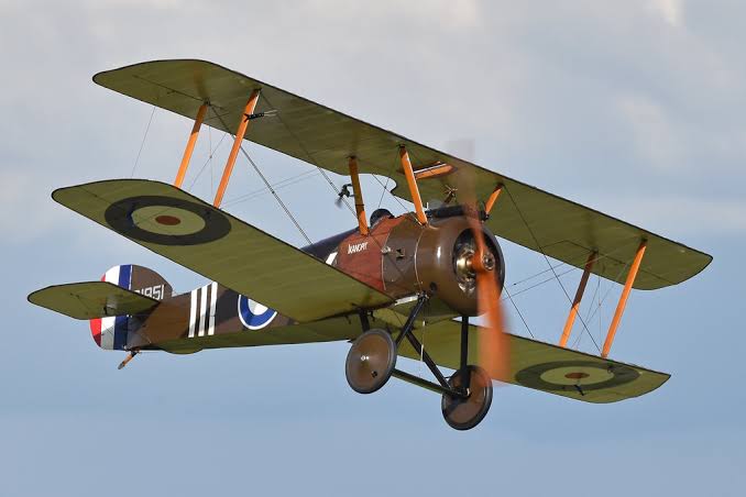 Itunuoluwa40721's tweet photo. Aircraft of the day,
The Sopwith Camel is a British First World War single seat biplane fighter aircraft,: It was developed by the Sopwith Aviation Company  as a fighters and a ground-attack aircraft.
#sopwith #British https://t.co/RINzZQt2VA