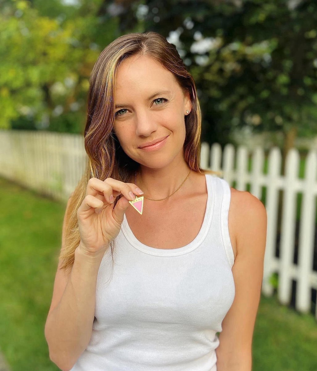 awarecauses's tweet photo. Wrap yourself in compassion and self-love 💗 This pink triangle necklace is a symbol of kindness, strength, and support. Wear it close to your heart as a reminder to care for yourself and others. 🌸 

#astrology #libra #selflove #libraseason https://t.co/cQUy6XWU7O
