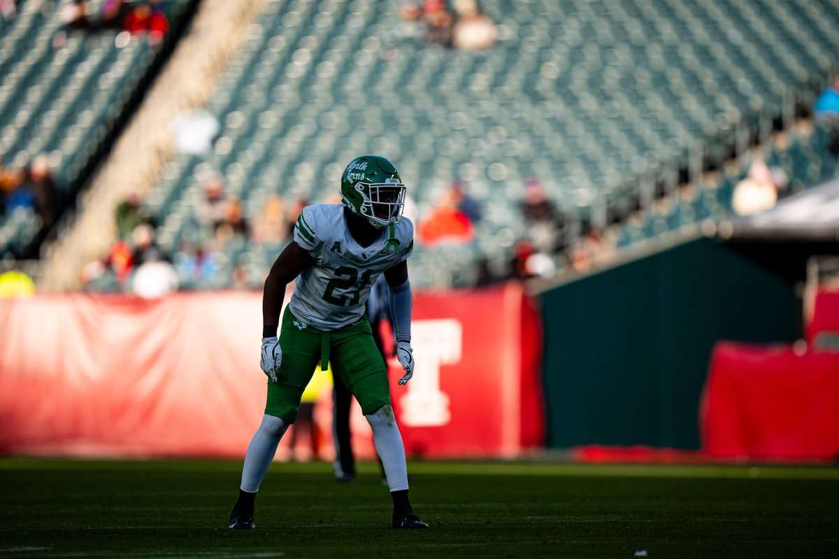 RealJaydenHill's tweet photo. Dear College Football,
Thank you for the unforgettable journey. You’ve given me everything! I’ll never forget the lessons, memories, and family that I’ve gained along the way. To all of my teammates, coaches, family, and friends at Ohio Dominican and North Texas Thank you! https://t.co/vxdFmVOkJV