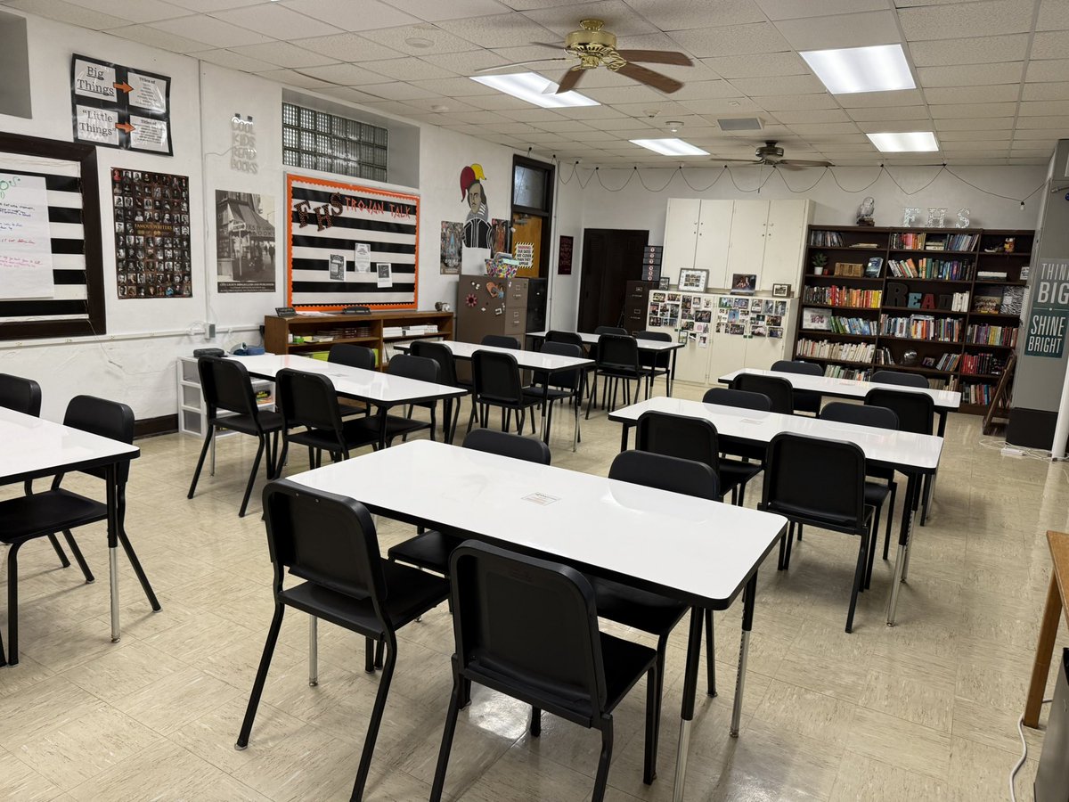 Huge shout out to the <a href="/FHSTrojans/">Fairfield Trojans</a> Education Foundation for funding the grant proposal for new flex tables!!! They are gorgeous! 😍 I’m looking forward to first reactions tomorrow. 🧡🖤 #ONEFairfield