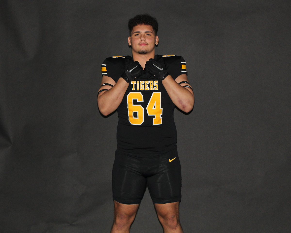 Devin wingfield (@wingerazle64) on Twitter photo Blessed to receive an offer from <a href="/FHSUFootball/">FHSU Football</a>, anything is possible with the lord
<a href="/Coach_Hickel/">Layton Hickel</a> <a href="/Devo26Dorris/">Devon Dorris</a> <a href="/CDavidson8457/">Christian Davidson</a> <a href="/WrestlingAzle/">Azle HS Wrestling</a> <a href="/MrCTiner/">Coach Tiner</a> <a href="/UTEPCoachCJones/">Chris Jones</a> <a href="/DTPLAYINGDT/">DT Barkley M.A.T Ed</a> Blessed to receive an offer from <a href="/FHSUFootball/">FHSU Football</a>, anything is possible with the lord
<a href="/Coach_Hickel/">Layton Hickel</a> <a href="/Devo26Dorris/">Devon Dorris</a> <a href="/CDavidson8457/">Christian Davidson</a> <a href="/WrestlingAzle/">Azle HS Wrestling</a> <a href="/MrCTiner/">Coach Tiner</a> <a href="/UTEPCoachCJones/">Chris Jones</a> <a href="/DTPLAYINGDT/">DT Barkley M.A.T Ed</a>