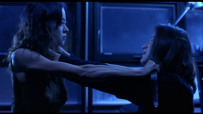VIKZ404's tweet photo. Vital (Shinya Tsukamoto, 2004)

Un de ses films les mieux rythmés, au scénario complexe et fascinant avec son thème principal de la dissection qui passe par tous les aspects à l'instar d'un montage qui frôle la frénésie mais qui est pourtant bien plus construit qu'il n'y paraît. https://t.co/8ezD29y5kl
