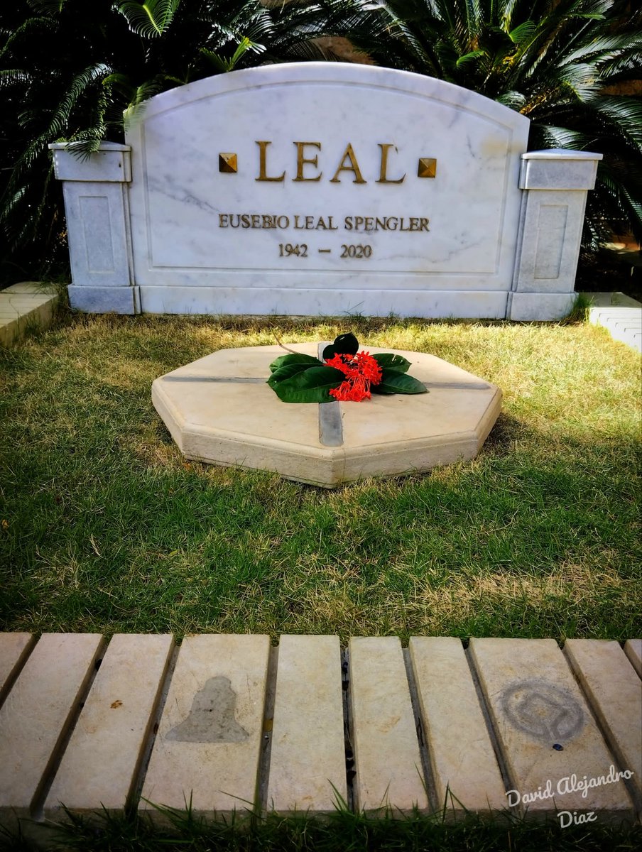 JesicaPere30058's tweet photo. #CubaViveEnSuHistoria
#LealVive https://t.co/XxSsoi0ILP