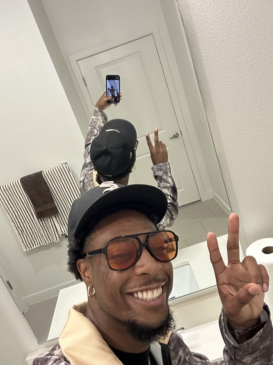 ViicPensa's tweet image. been a minute