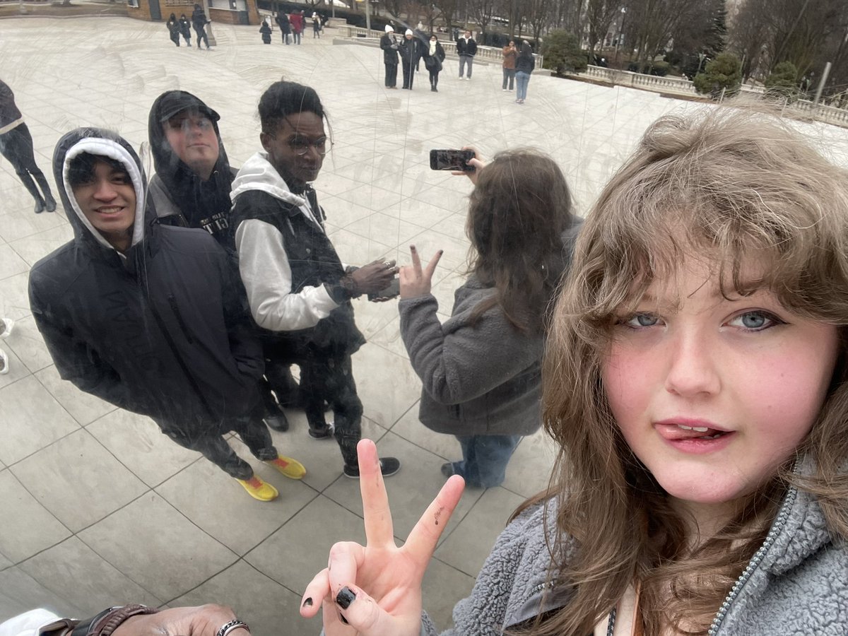 skree (loves you) tweet media