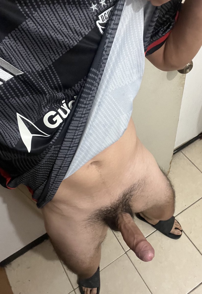 varonilregio's tweet photo. Hoy volvemos a jugar⚽️, quien pa mamarme la verga después de mi juego? 😈🔥 https://t.co/XFNxms5XjA