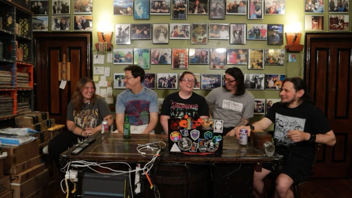 LINK IN BIO!

Season 2 of the #KillOfTheWeekPodcast launched yesterday! Have you watched it yet?! If not, you should!
Join us and sweet Joe Frantz as he talks King Kong with us!

buff.ly/4g3hZjj 

#JERKSProductions #Art #Horror #Film #Podcast #VideoCast