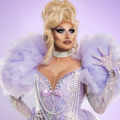 kora Kurvacious tweet media