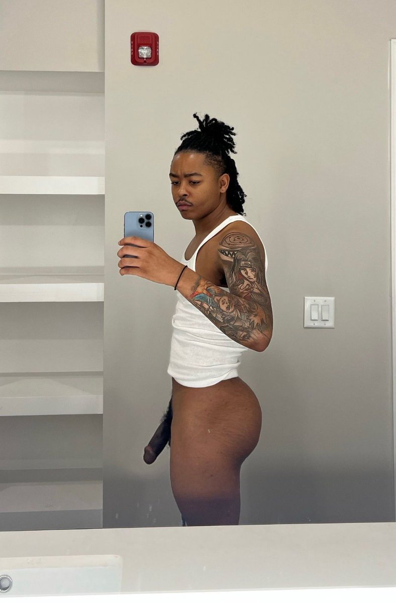 wyabae_47's tweet photo. U bad when u got both huh 🍆 &amp; 🍑 👌🏿@fatkatxxx https://t.co/SnJbBWqzoo