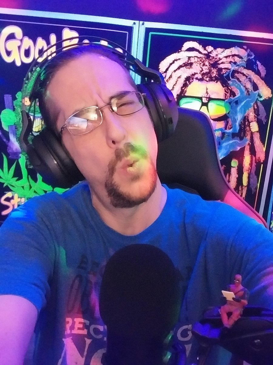 thcomicbookdude's tweet photo. 💨💨LIVE NOW💨💨
NEW YEAR! SAME NASTY! Let's get it!
https://t.co/nyiykR2NvU
#sesh #cannabis #marvelrivalsvideogame #marvelrivals #marvel #rivals #twitchaffiliate #twitch #twitchstreamer #nastynation https://t.co/Cr83TLVBEc