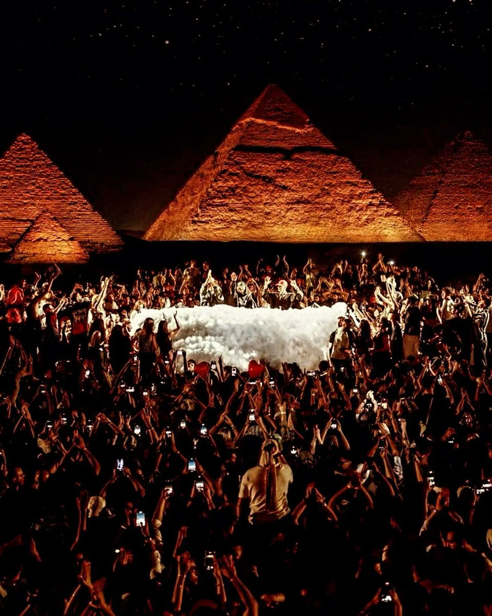 Egypt trip 
#egyptian #egypt #cairo #ancientegypt #egyptology #photography #travel #ancient #thisisegypt #art #love #fashion #follow #history #cairoegypt #madeinegypt #photooftheday #egipto #travelphotography #like #visitegypt #egyptianart #egyptshots #egypte  #adventure