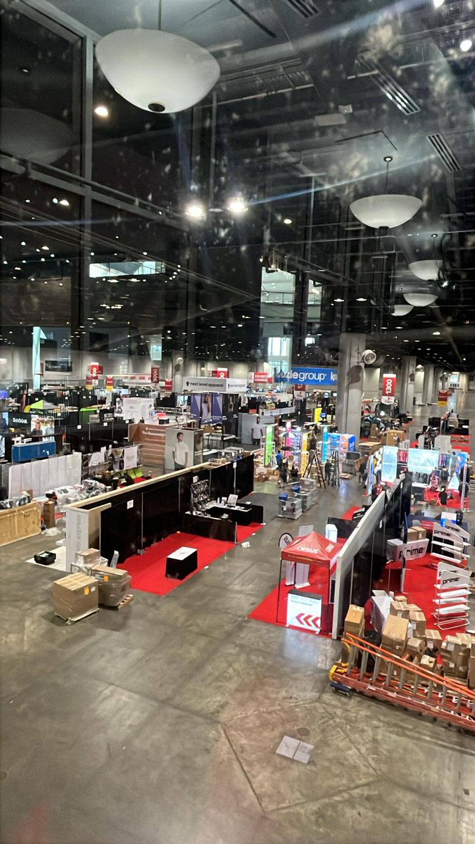 crystaldigitize's tweet image. Our representatives are available in #ASIShow Orlando
Orange County Convention Center for briefing about our #embroiderydigitizing, #custompatches & #vectorart service.
Join us #Embroidery & custom #patches work.
crystaldigitizing.com
#asishow #asishome #asishow2025 #tshirts