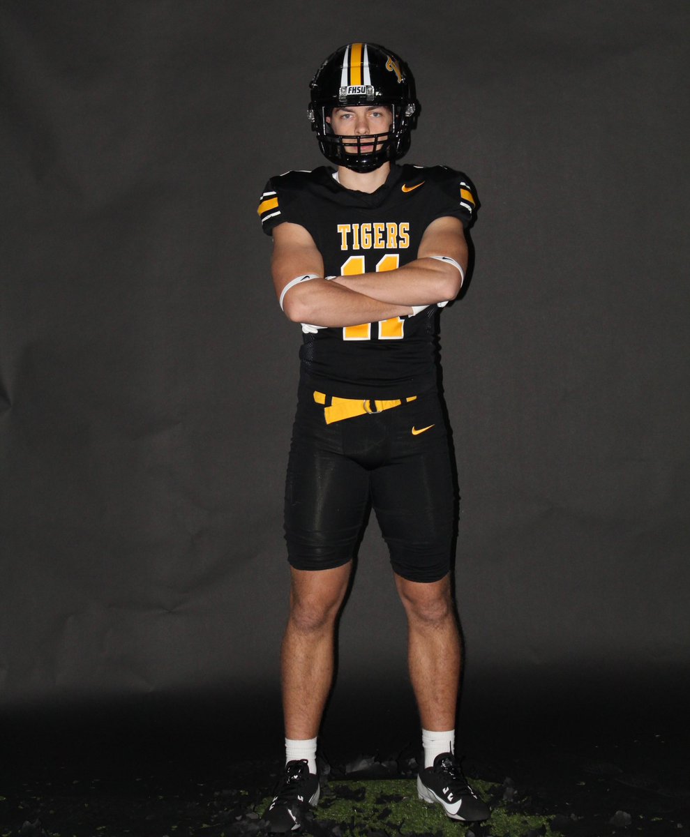 After a great official visit and talk with <a href="/Coach_Hickel/">Layton Hickel</a> and <a href="/HCFHSUFB/">Coach Brown 🐯🏈</a> I am blessed to say I have received an offer from Fort Hays State University 🟡⚫️🐯