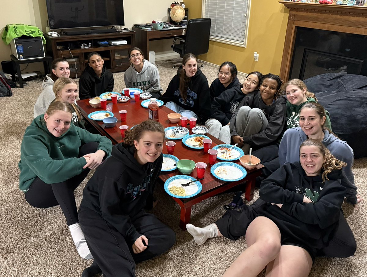 Mrs. Partyka (Masserant) (@mrspartyka) on Twitter photo Thank you Lee family for dinner! π€€ A perfect way to reset and prepare for league play again tomorrow night! #MondayMood <a href="/NoviGirlsHoops/">NoviGirlsBasketball</a> Thank you Lee family for dinner! π€€ A perfect way to reset and prepare for league play again tomorrow night! #MondayMood <a href="/NoviGirlsHoops/">NoviGirlsBasketball</a>