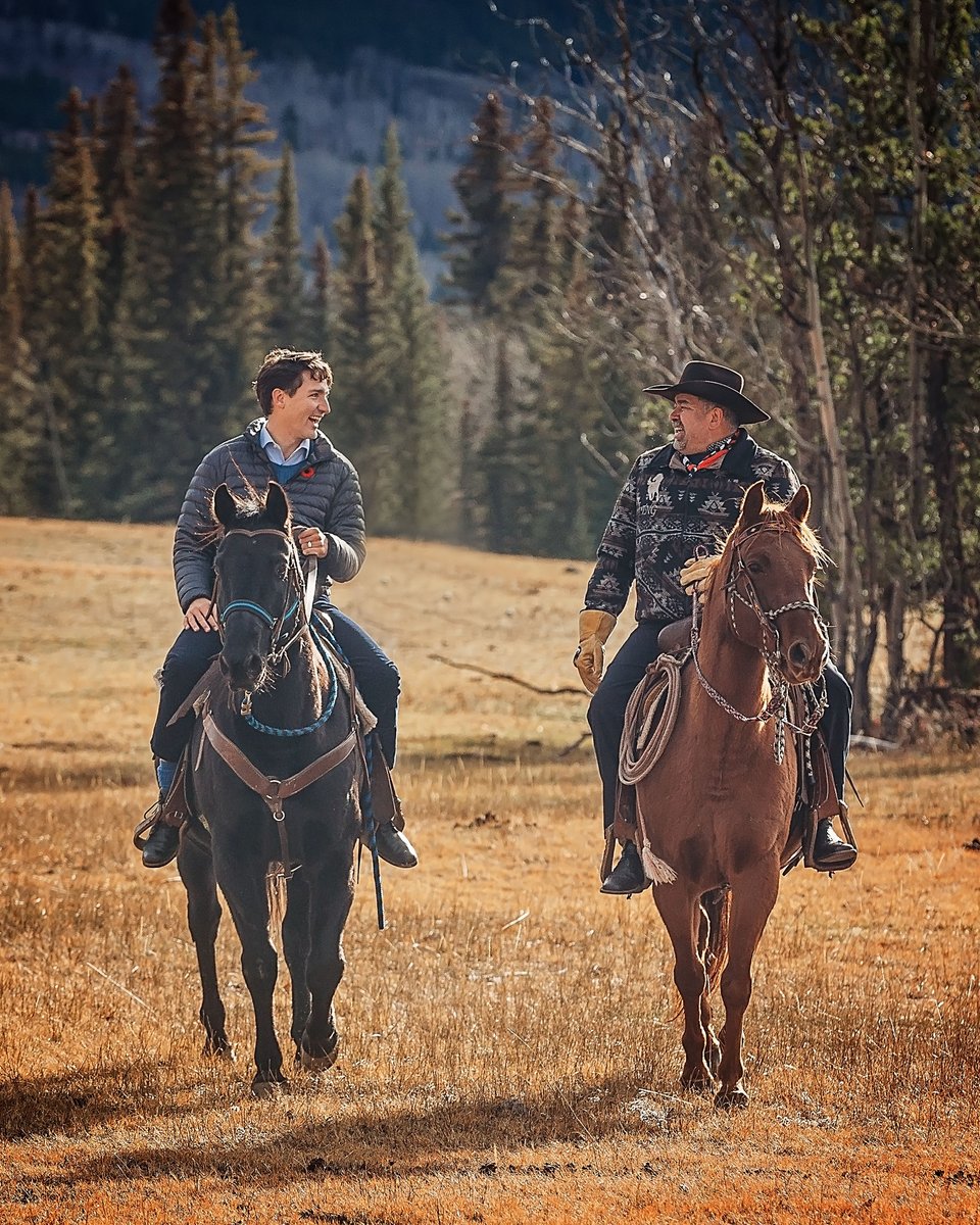 Tŝilhqot'in National Government (@tsilhqotin) on Twitter photo Nexwechanalyagh (we thank you) to PM <a href="/JustinTrudeau/">Justin Trudeau</a> for his commitment to the Tŝilhqot’in Nation as shown through the exoneration of our War Chiefs, the Gwets’en Nilt’i Pathway Agreement & his time spent w/ our people on Tŝilhqot’in title lands. 📷Laureen Carruthers Photography. Nexwechanalyagh (we thank you) to PM <a href="/JustinTrudeau/">Justin Trudeau</a> for his commitment to the Tŝilhqot’in Nation as shown through the exoneration of our War Chiefs, the Gwets’en Nilt’i Pathway Agreement & his time spent w/ our people on Tŝilhqot’in title lands. 📷Laureen Carruthers Photography.
