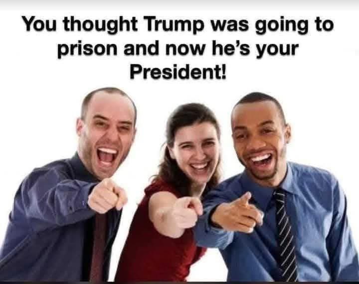 Ggq1BTkawAACx30?format=jpg&name=900x900