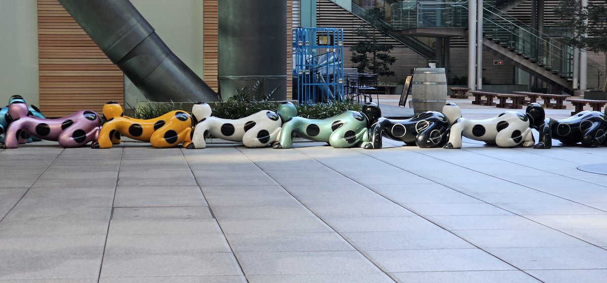 Now that I'm gone from my hotel, I can post the human centipede experience I got to walk past every day on my way to the station