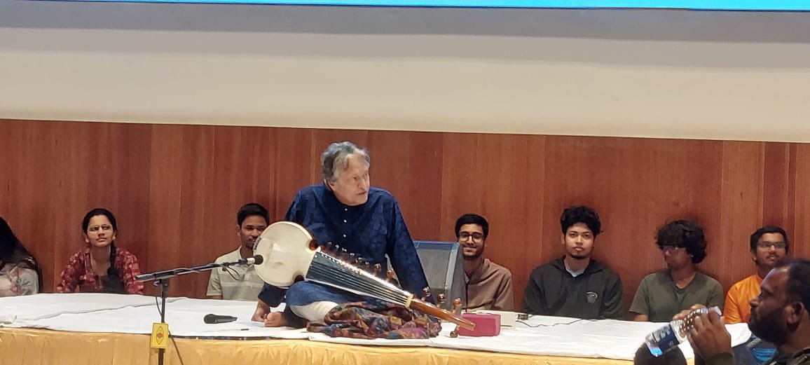 What a night spent with the maestro -the legend Padma Vibhushan shri Amjed Ali Khan 
#live @IITH