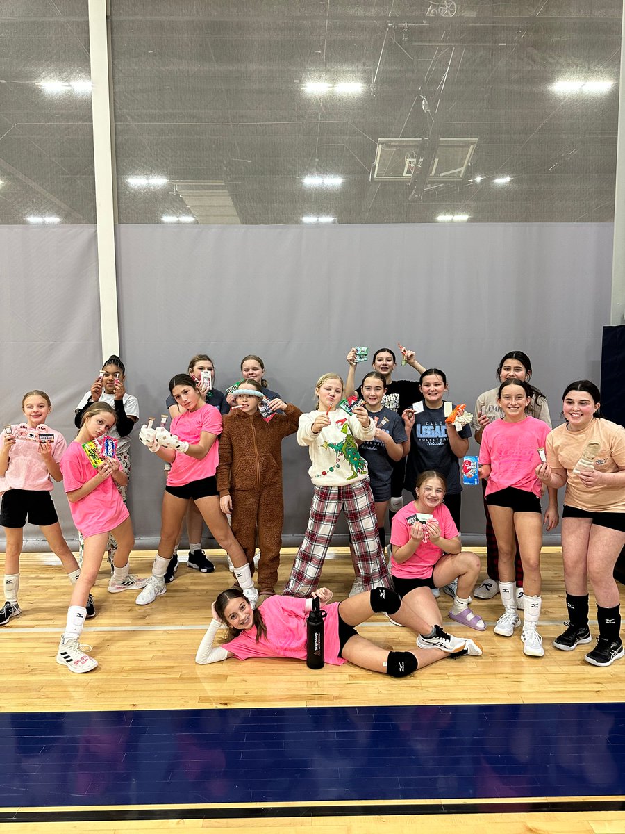 LegacyVBOmaha's tweet photo. Our annual 11U-12U lock-in was a success! The girls kicked off the evening with a linear tournament, enjoyed a variety of holiday-themed games, stayed up past their bed time and had the most fun. Be sure to register next year so you don't miss out on all the volleyball fun🎄☃️ https://t.co/2gOgSPuJpm