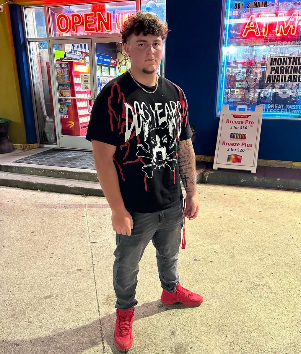 paper_gs's tweet image. I know we’ve seen him play #JetsTwitter, but is this really our king???