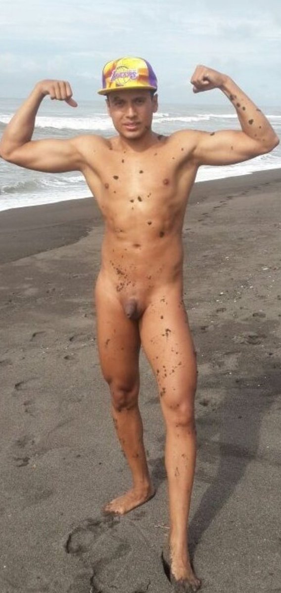 small_dick_men's tweet photo. https://t.co/foReomD8WP