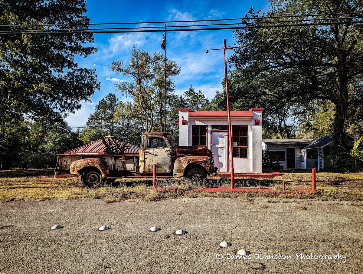 Element321's tweet photo. A survivor...
Old Service Station.
#texasinstagram #Texas #igtexas #vanishingtexas #texas_ig #jj_lonestartx #jj_abandoned #rsa_rurex #ipulledoverforthis #renagade_rural #trb_members1 #trailblazers_rurex #rsa_outdoors #tmwanders #backroad_visions #teampixel https://t.co/S8vxe2fcpg