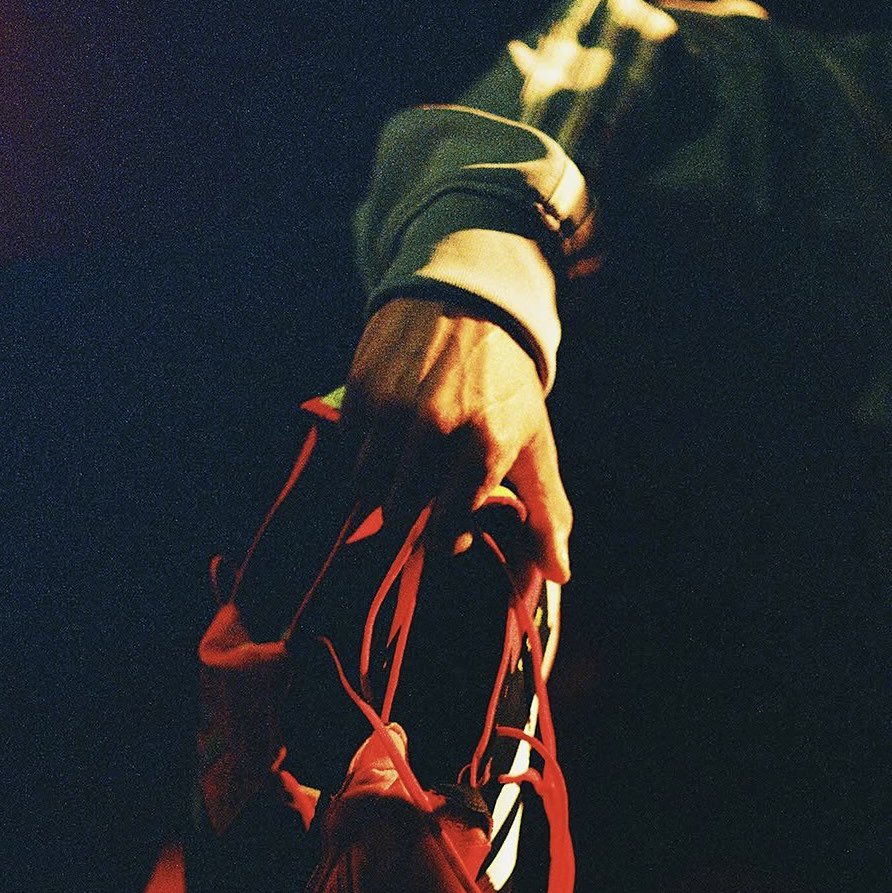 louis hands bot (@lwthandsbot) on Twitter photo 