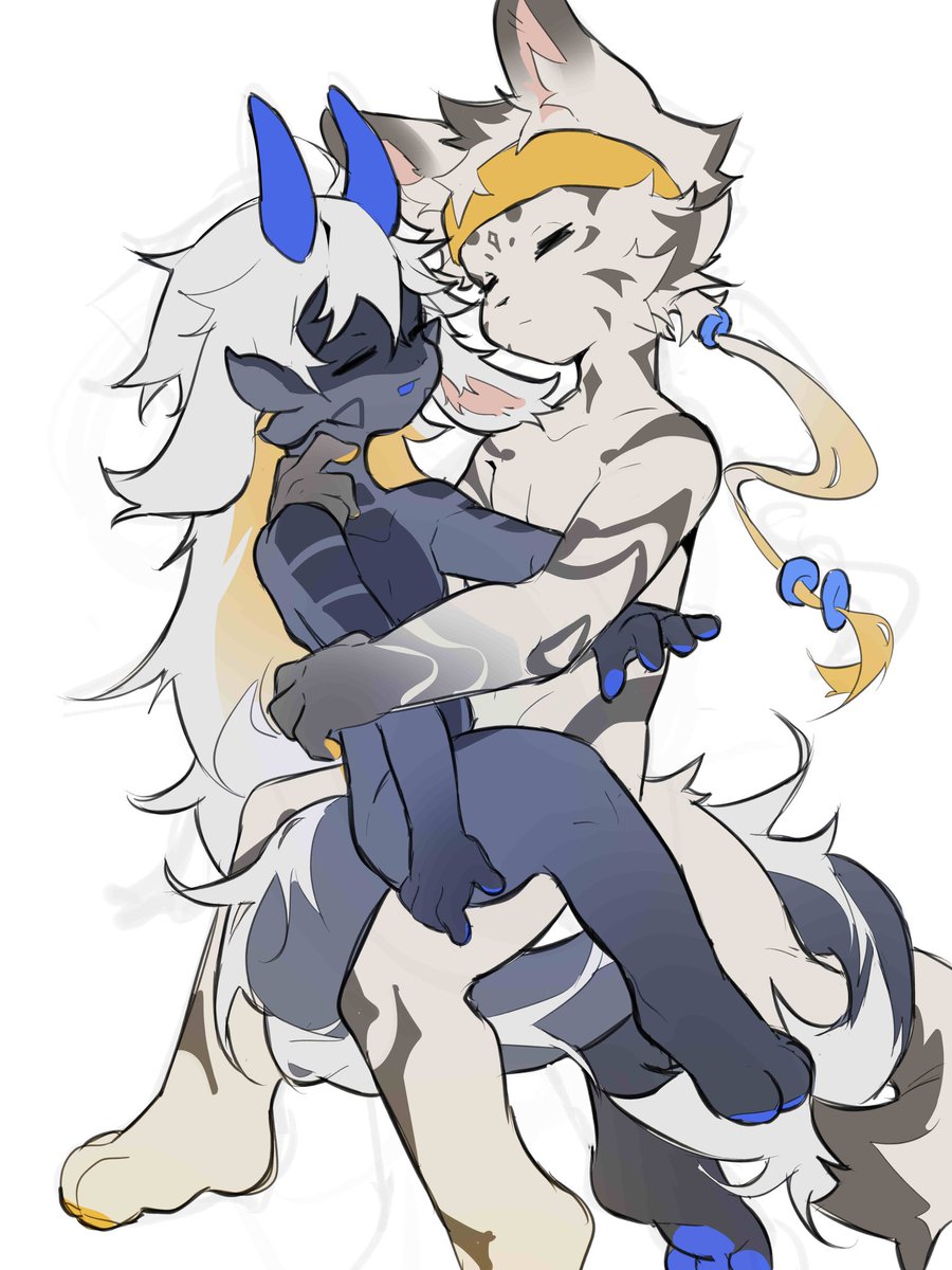 哥哥终于回来了！可以和哥哥一起睡觉辣！
……怎么早上起来腰酸背痛(இωஇ)
#furry

终于有两个崽崽了，好耶~