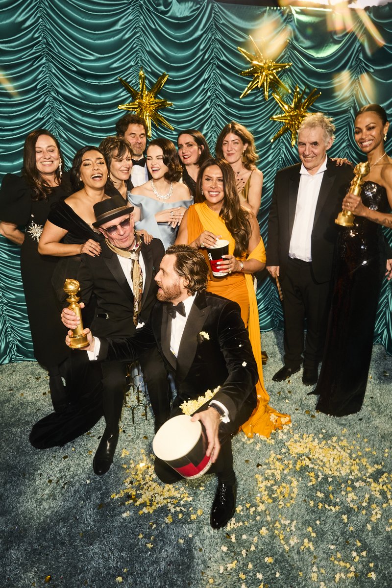 Golden Globes tweet media