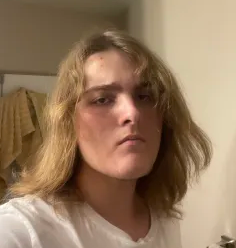Evil_Rinch's tweet photo. h-hey guys! its me.. @Luna_Light45 and.. theres a 14 year old in my dms.. i think.. im gonna send them furry porn.. if i get called out.. i'll threaten all of you by saying i'll take my own life... lol!... https://t.co/Kq38R2lK3w