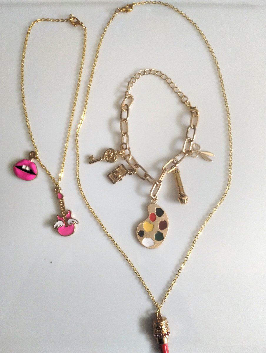 LLCharms's tweet image. Charm wrist and ankle braceles, necklaces, and more! Shop here at our new websites:instagram.com/landlcharms/ landlcharms.com