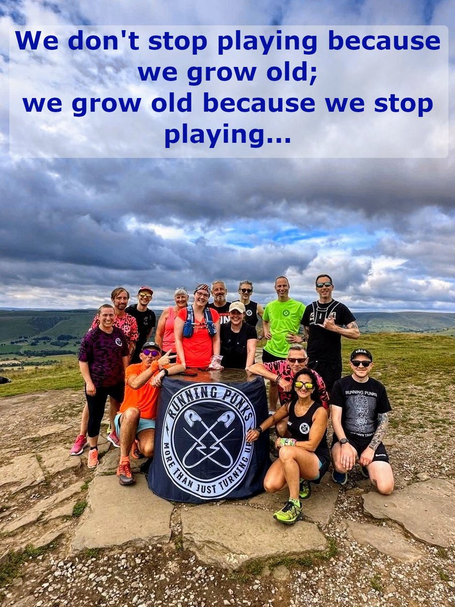 Made it again! 😃 One more circuit around the sun. That's absolutely loads of times now that is!
Much love to all of those who touched my life over this past year 💚💜