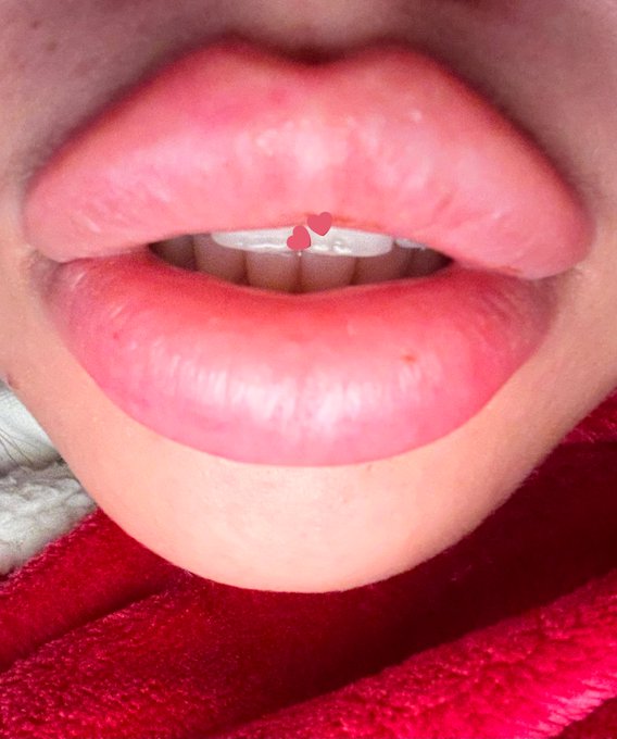 Watch ༺diosa༻'s leaked NSFW photo on TwXstars