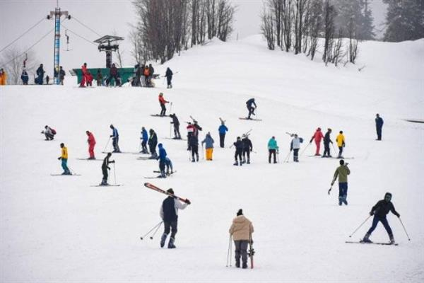 SunilSh27939946's tweet photo. Snow, sports, and success!
Gulmarg is all set to host Khelo India Winter Games, showcasing the best of India's young talent.  Excited to see the spirit of sportsmanship in the snow! 
#GulmargAdventures 
#KheloIndia 
#BadaltaKashmir
#GulmargMagic 
#SportsInSnow
#GoldenGlobes https://t.co/fs4f81CgfD