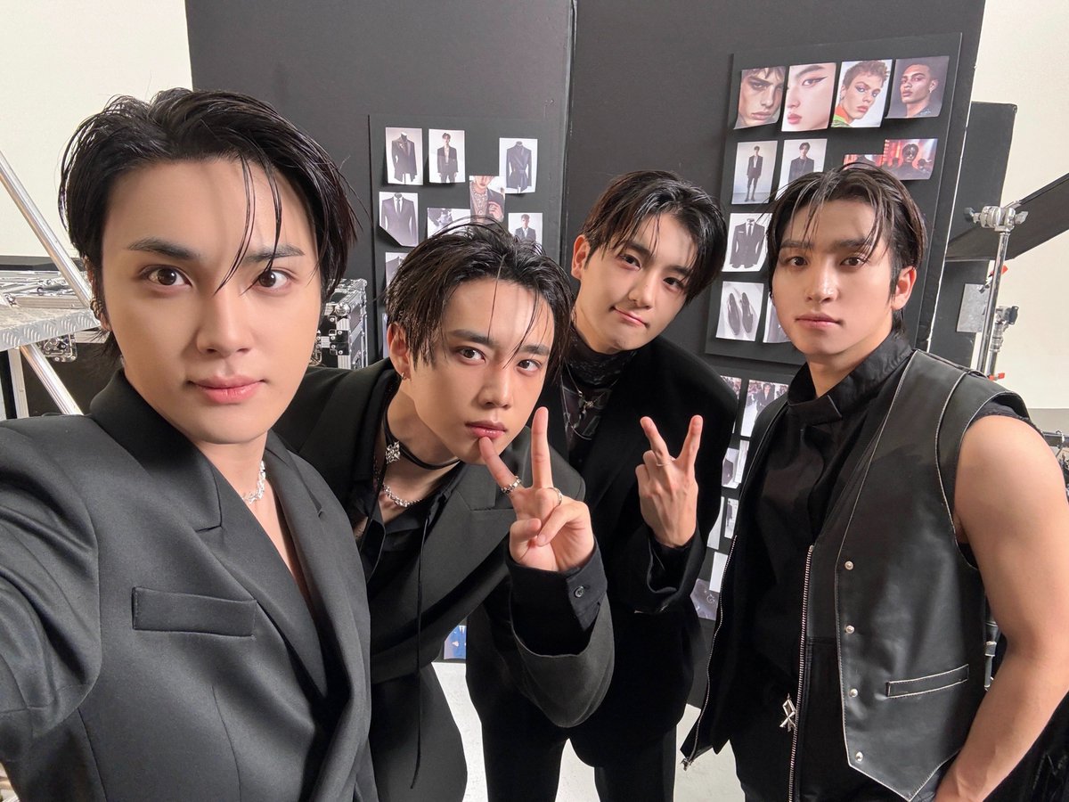 [📸] THE BOYZ 공식 팬클럽 'THE B' 7기

모집 마감 3시간 전⌛

store.frommyarti.com/goods/16446

#THEBOYZ #더보이즈 
#THEB #더비