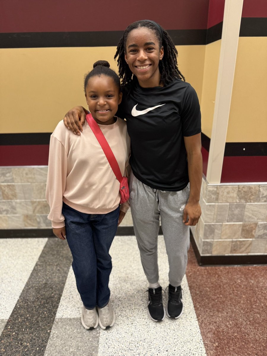 The best time supporting our <a href="/HumbleISD/">Humble ISD</a> <a href="/sc_ladyhoops/">Summer Creek Lady Bulldogs</a>! Always rooting for Team Captain, Addison! #14
