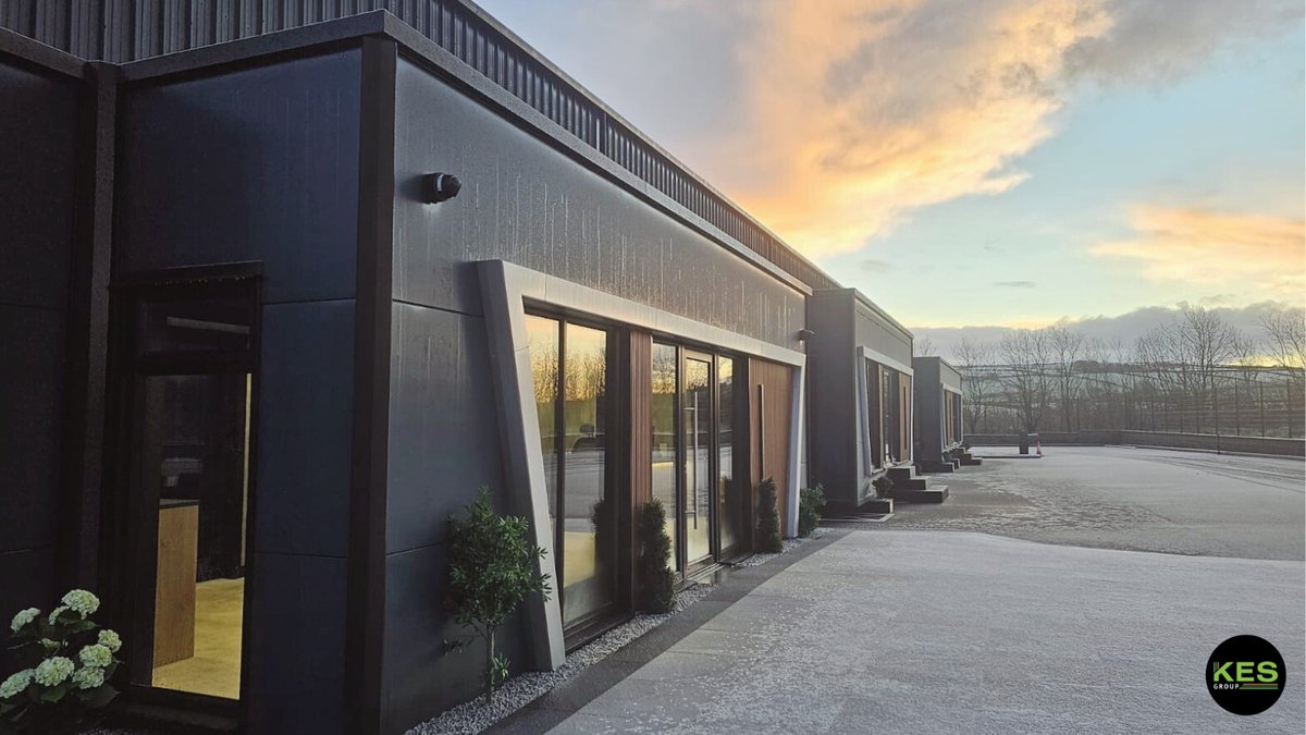 TheKESGroup's tweet photo. Embracing the crisp, frosty morning as we return to work after the holidays! ❄️✨

Our team are glad to be working indoors today 😅☃️ 

#OffsiteManufacturing #ModularConstruction #KESGroup https://t.co/W7HFVzKNm3